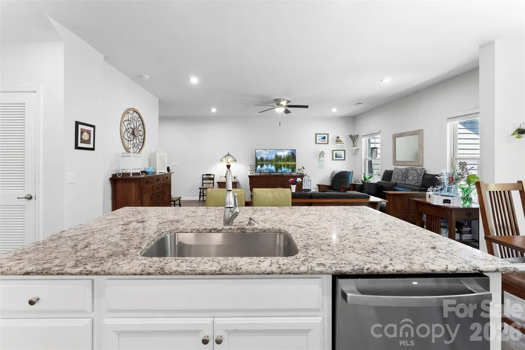 140 Beacon Drive Mooresville NC 28117