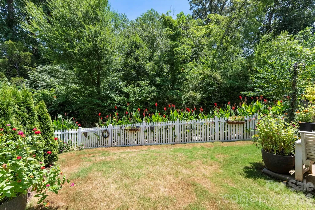 140 Beacon Drive Mooresville NC 28117