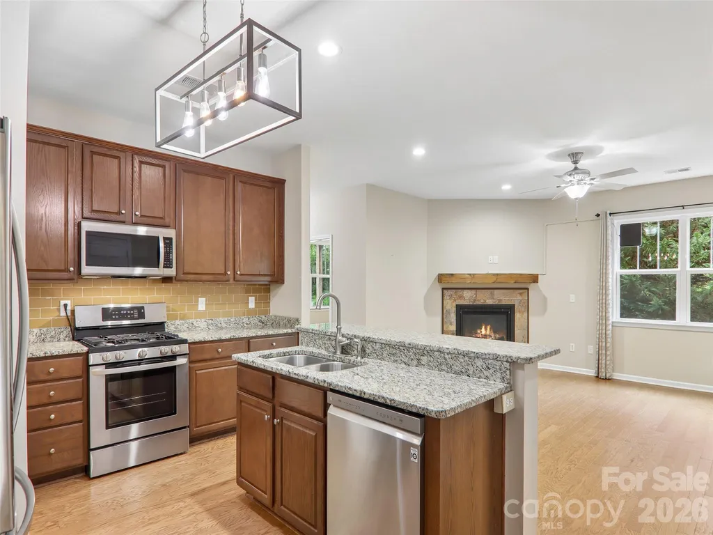 11 Eagle Pointe Way Flat Rock NC 28731