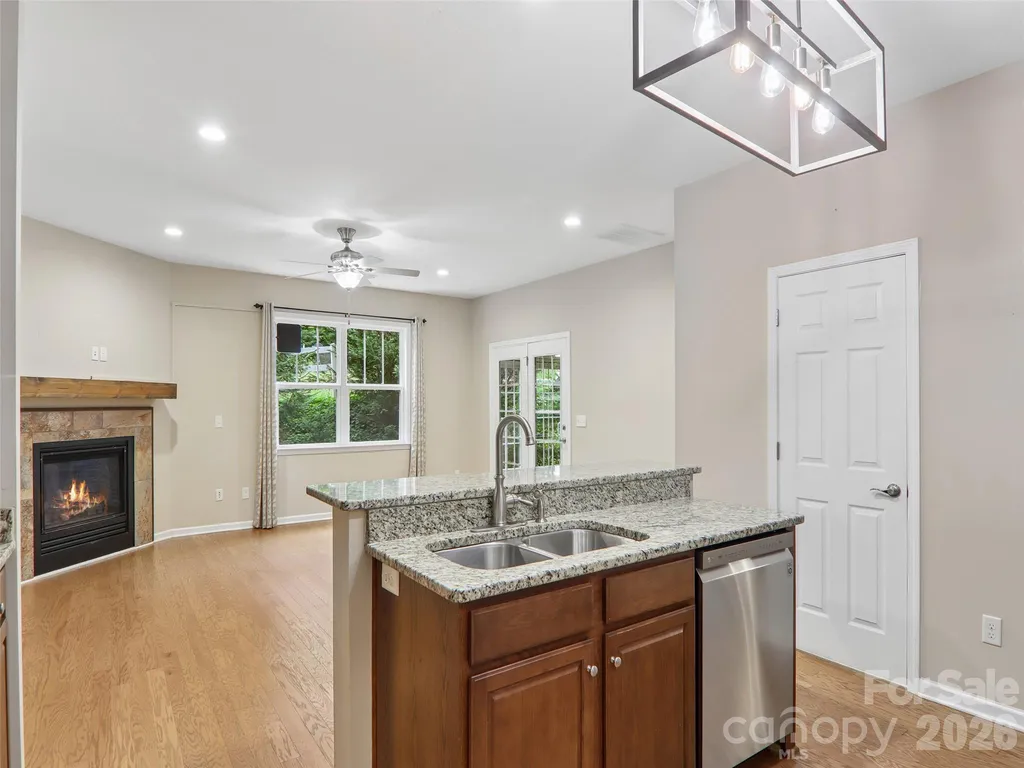 11 Eagle Pointe Way Flat Rock NC 28731