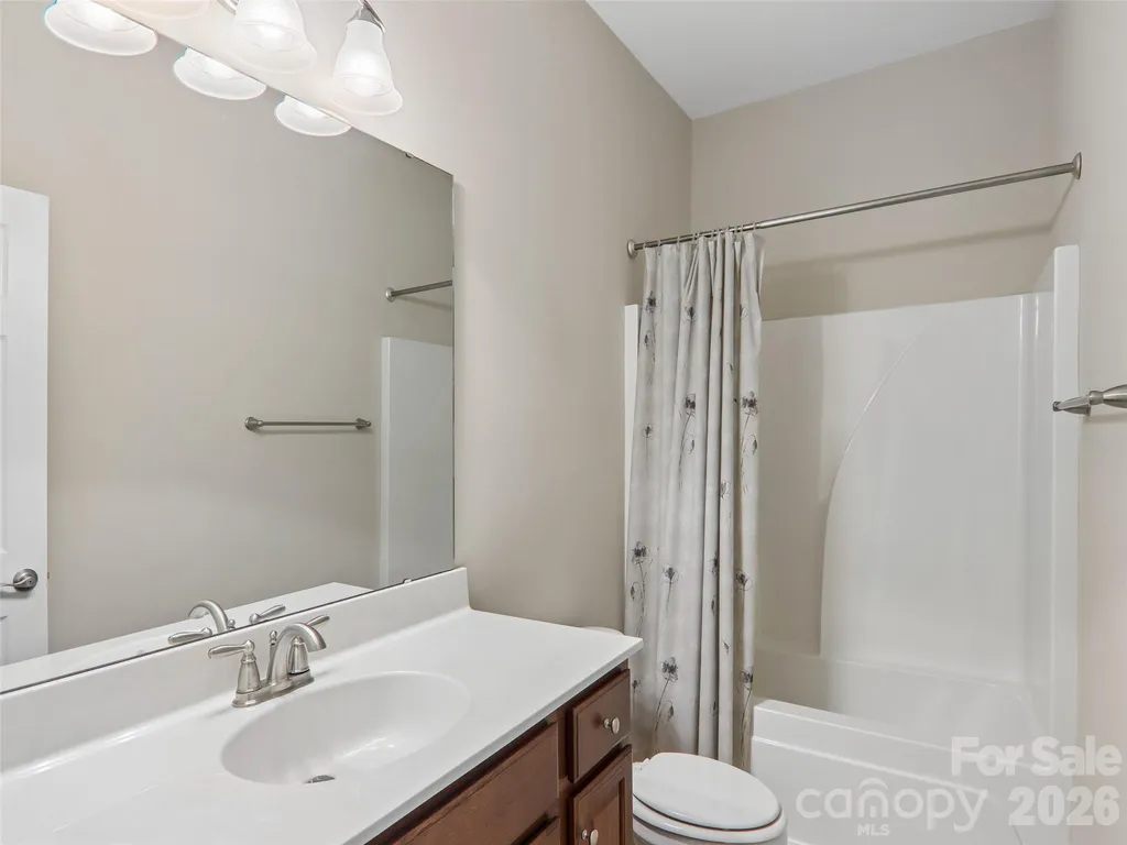 11 Eagle Pointe Way Flat Rock NC 28731