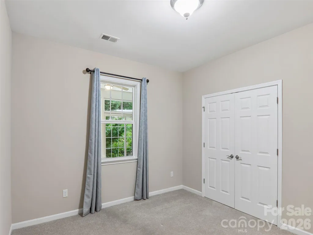 11 Eagle Pointe Way Flat Rock NC 28731