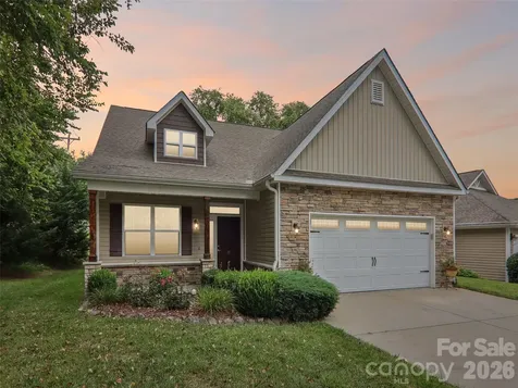11 Eagle Pointe Way Flat Rock NC 28731