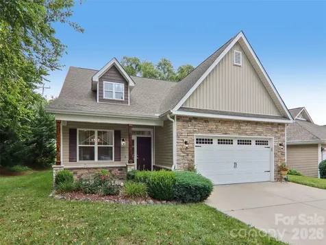 11 Eagle Pointe Way Flat Rock NC 28731