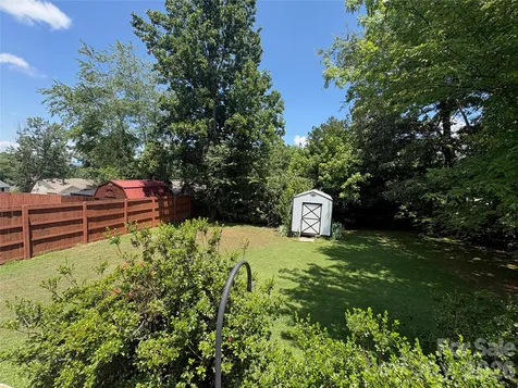 64 Mount Carmel Drive Asheville NC 28806