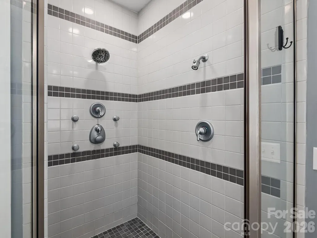 49 Indian Ridge Trail Hendersonville NC 28739