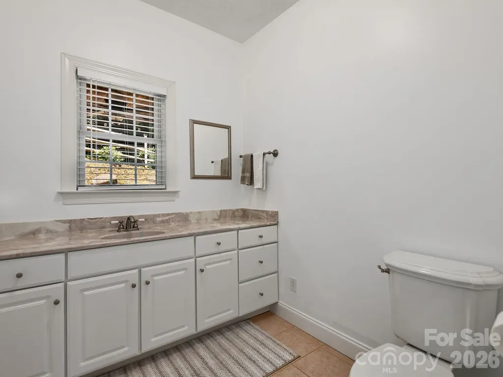 49 Indian Ridge Trail Hendersonville NC 28739
