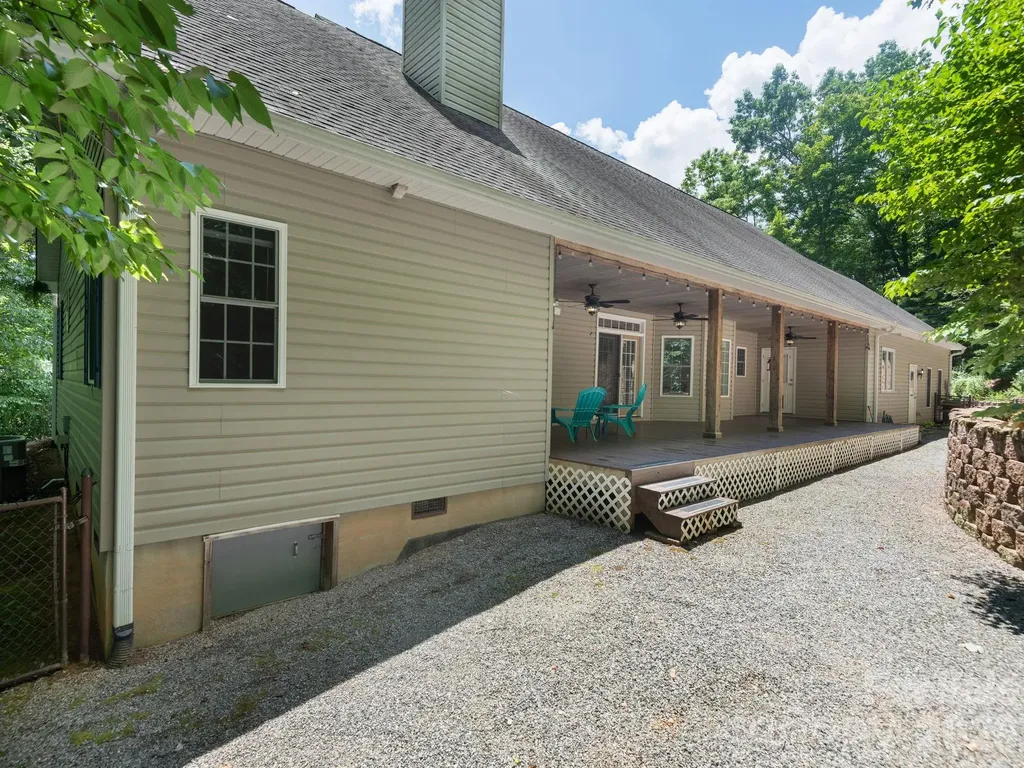 49 Indian Ridge Trail Hendersonville NC 28739