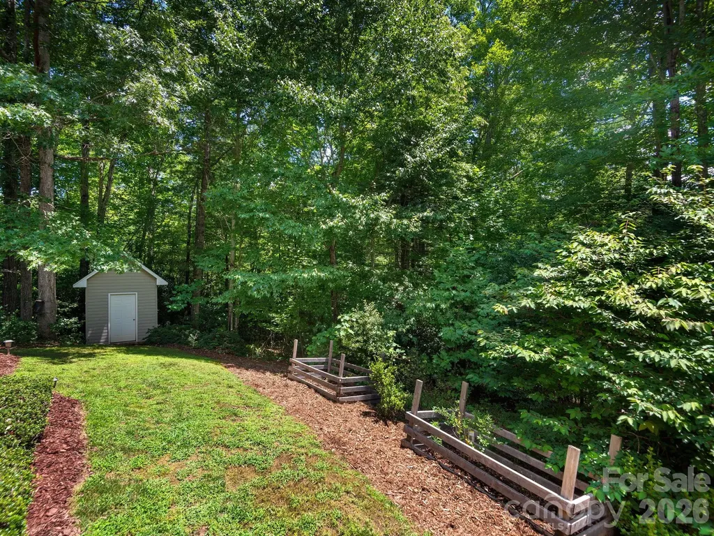 49 Indian Ridge Trail Hendersonville NC 28739