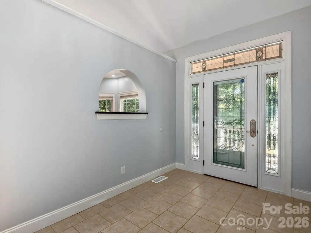 49 Indian Ridge Trail Hendersonville NC 28739