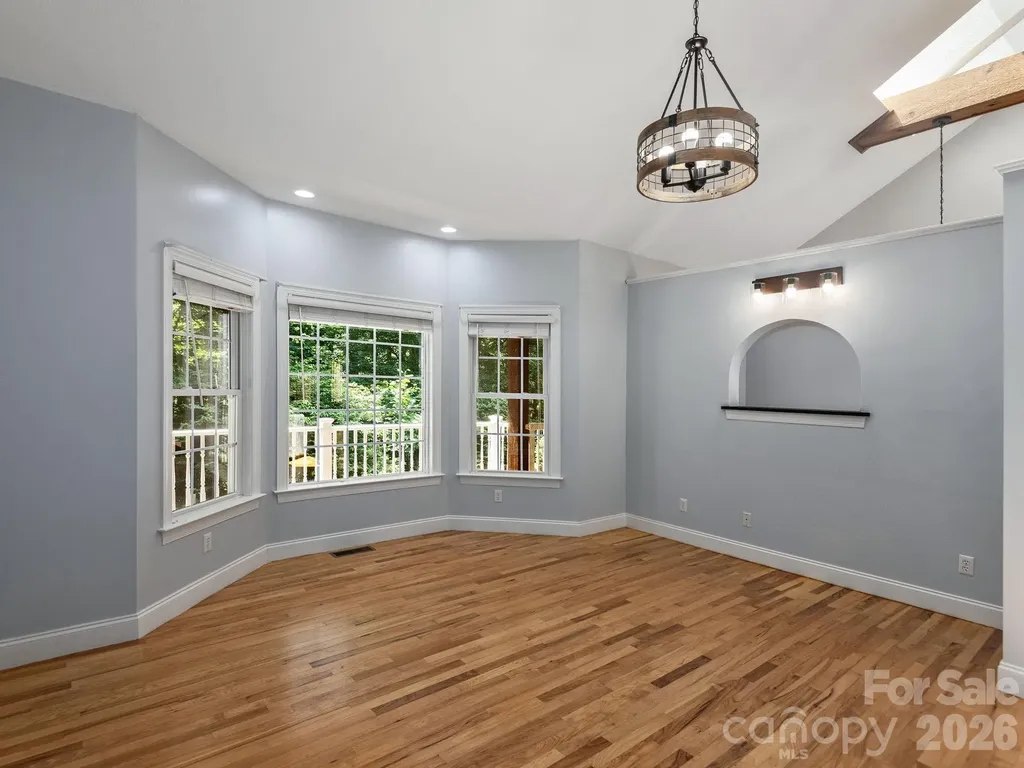 49 Indian Ridge Trail Hendersonville NC 28739
