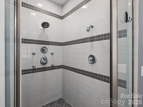 49 Indian Ridge Trail Hendersonville NC 28739