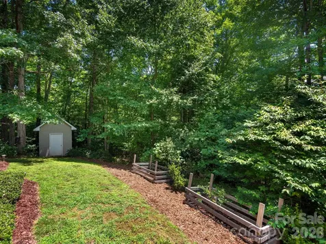 49 Indian Ridge Trail Hendersonville NC 28739