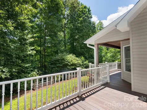 49 Indian Ridge Trail Hendersonville NC 28739