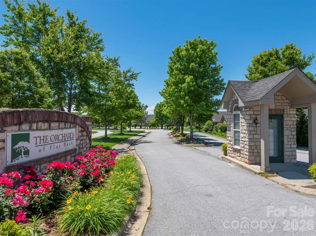 584 Summerfield Place Flat Rock NC 28731