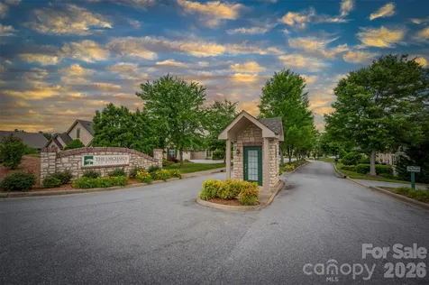584 Summerfield Place Flat Rock NC 28731