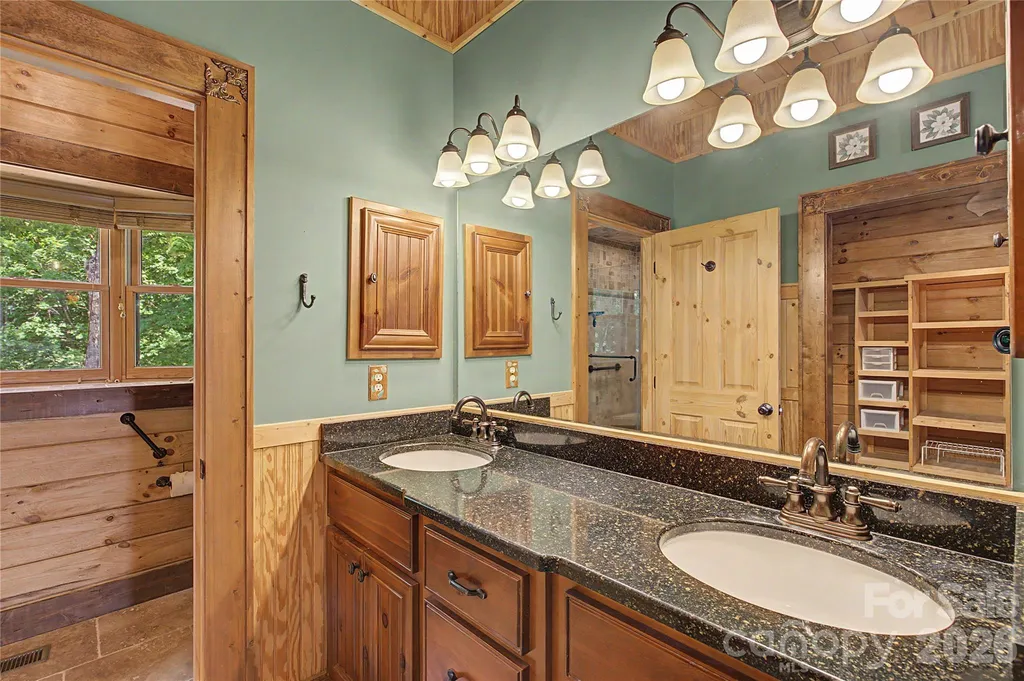 925 Appalachian Way Bryson City NC 28713