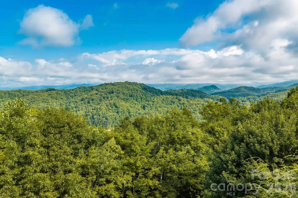 925 Appalachian Way Bryson City NC 28713