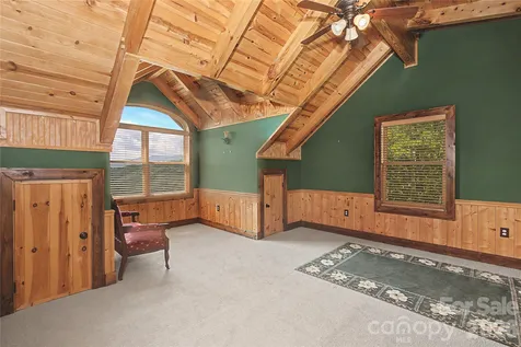 925 Appalachian Way Bryson City NC 28713