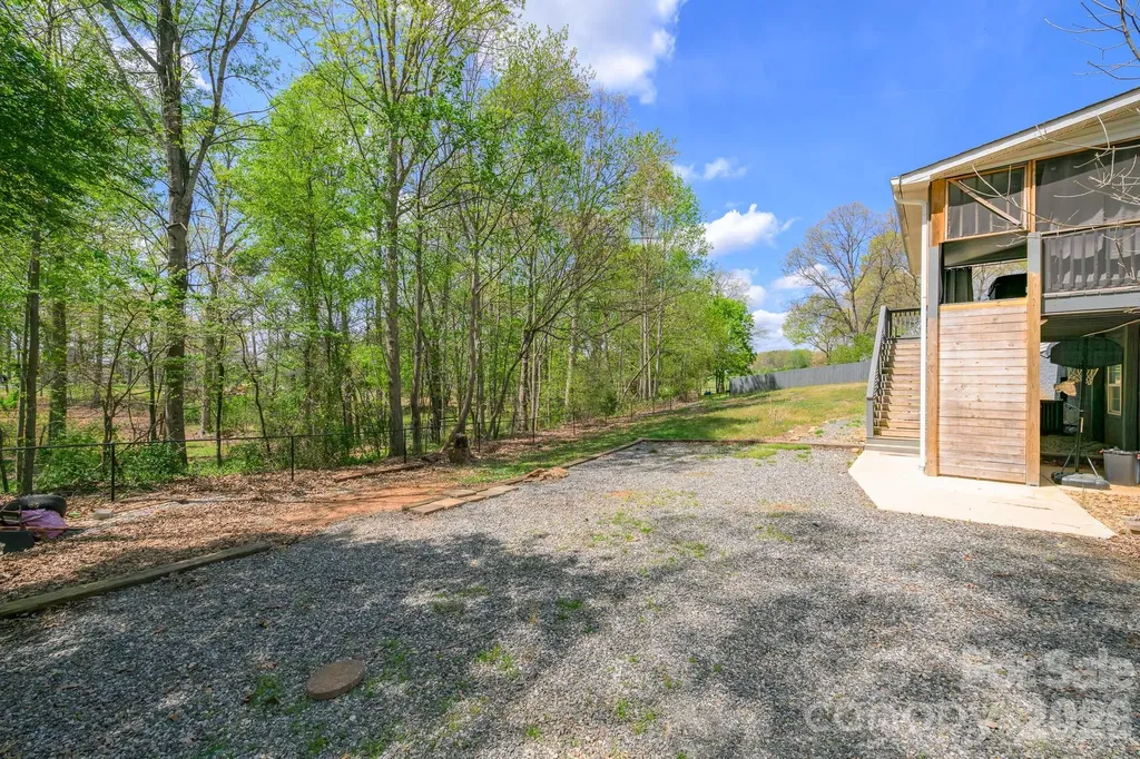 533 Tuckers Grove Road Statesville NC 28625