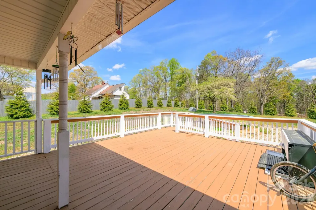 533 Tuckers Grove Road Statesville NC 28625