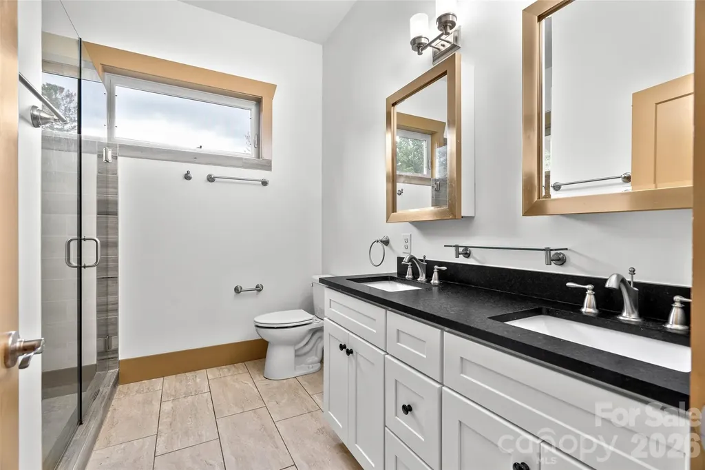 337 Sand Hill Road Asheville NC 28806