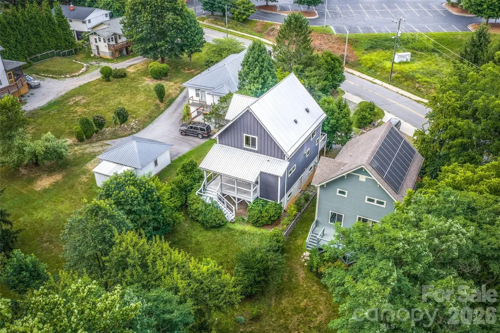 337 Sand Hill Road Asheville NC 28806