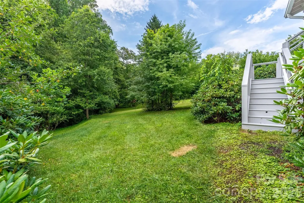 337 Sand Hill Road Asheville NC 28806