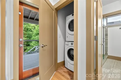 337 Sand Hill Road Asheville NC 28806