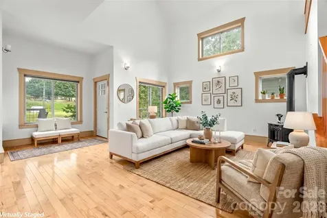 337 Sand Hill Road Asheville NC 28806
