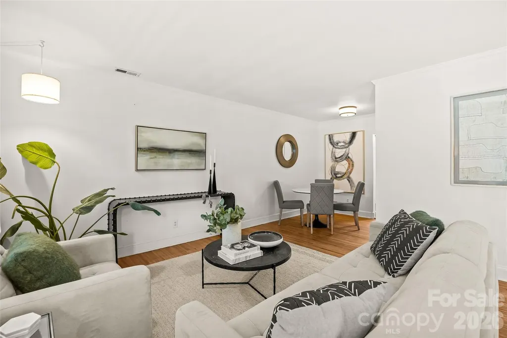 1562 Pecan Avenue Charlotte NC 28205