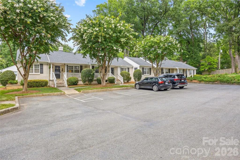 1562 Pecan Avenue Charlotte NC 28205