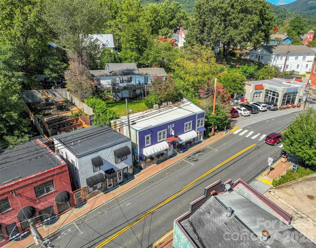 112 W Main Street Burnsville NC 28714