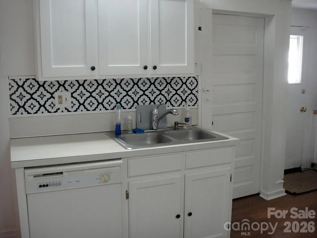 501 W Ryder Avenue Landis NC 28088