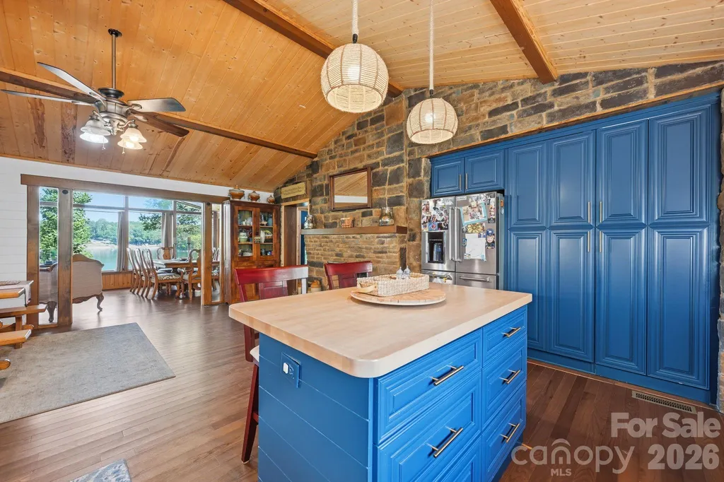 1367 Roundstone Road Sherrills Ford NC 28673