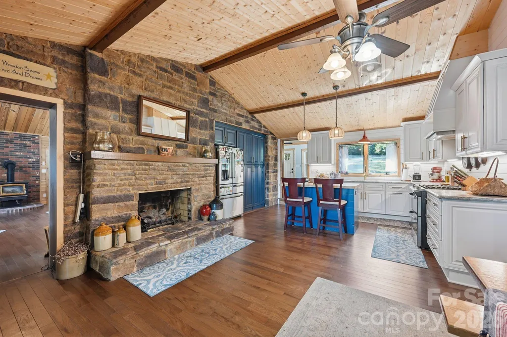 1367 Roundstone Road Sherrills Ford NC 28673
