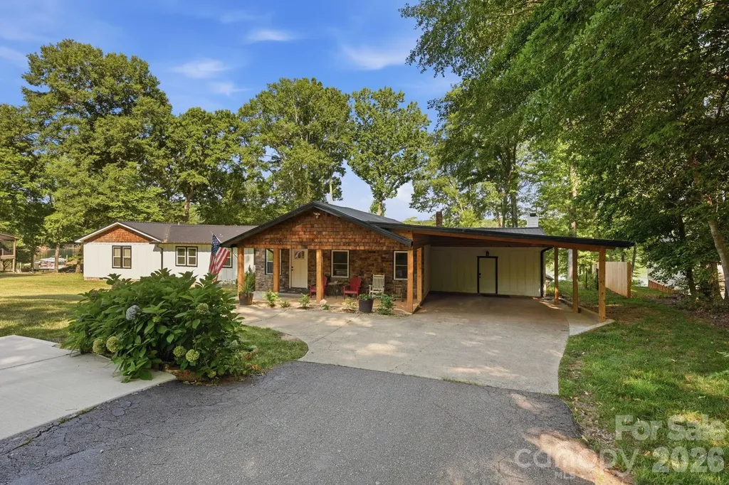 1367 Roundstone Road Sherrills Ford NC 28673