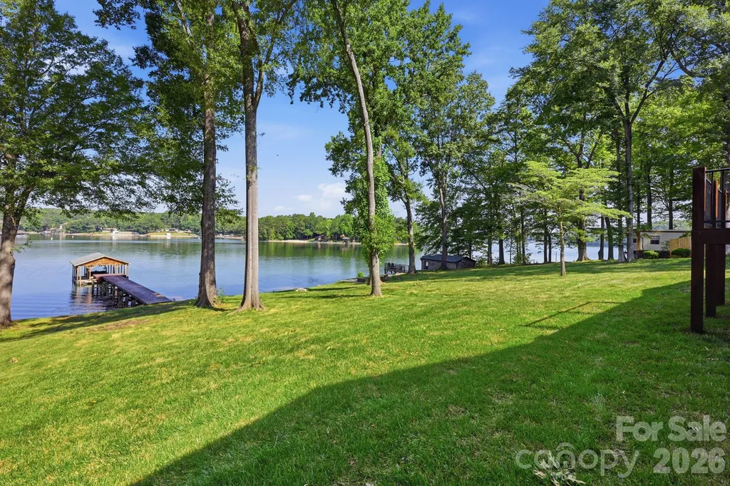 1367 Roundstone Road Sherrills Ford NC 28673