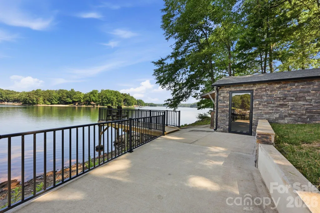 1367 Roundstone Road Sherrills Ford NC 28673