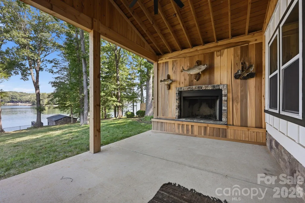 1367 Roundstone Road Sherrills Ford NC 28673