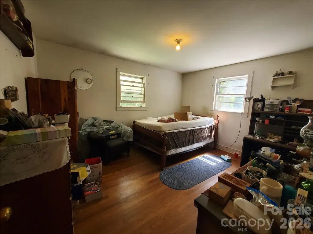 886 Hanging Rock Road Spruce Pine NC 28777