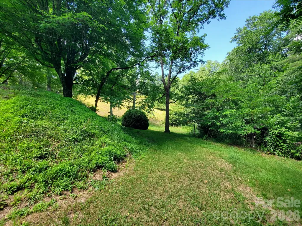 886 Hanging Rock Road Spruce Pine NC 28777