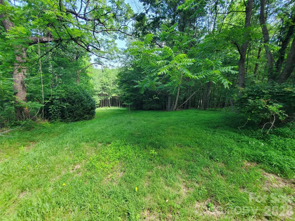 886 Hanging Rock Road Spruce Pine NC 28777