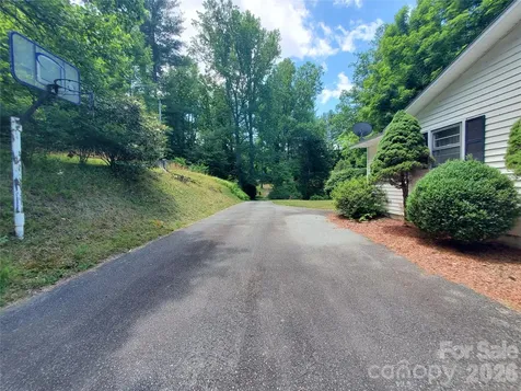 886 Hanging Rock Road Spruce Pine NC 28777