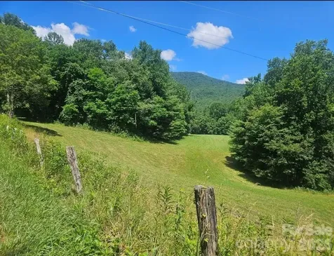886 Hanging Rock Road Spruce Pine NC 28777