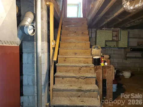 886 Hanging Rock Road Spruce Pine NC 28777