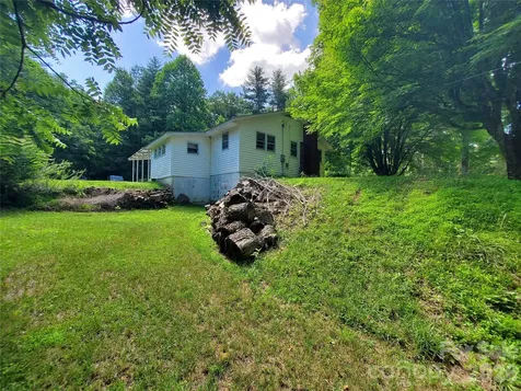 886 Hanging Rock Road Spruce Pine NC 28777