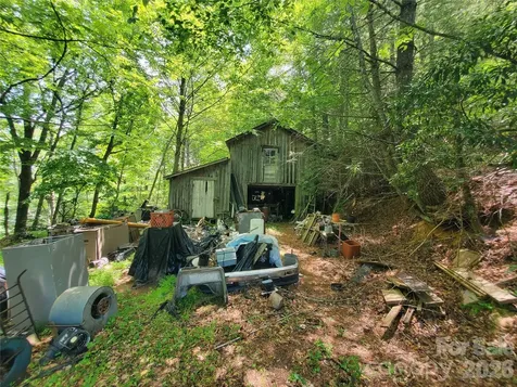 886 Hanging Rock Road Spruce Pine NC 28777