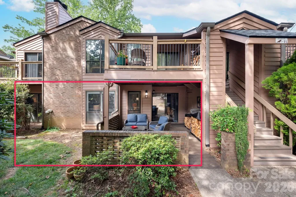 9 Ravencroft Lane Asheville NC 28803