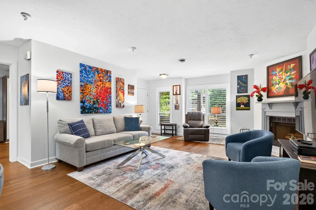9 Ravencroft Lane Asheville NC 28803